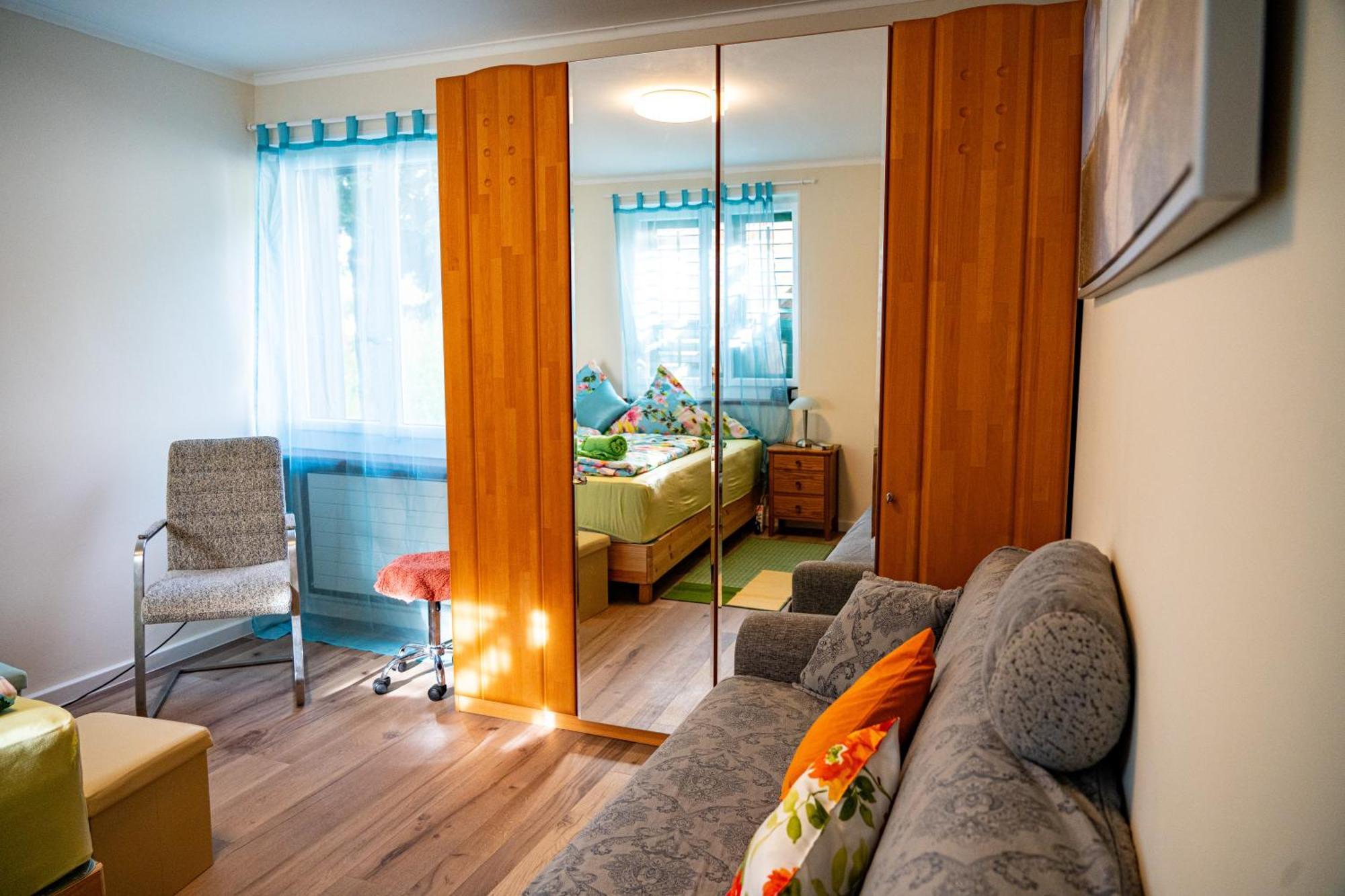 Gemuetliche Wohnung Mit Terasse Und Feuerstelle Lengnau Exterior photo
