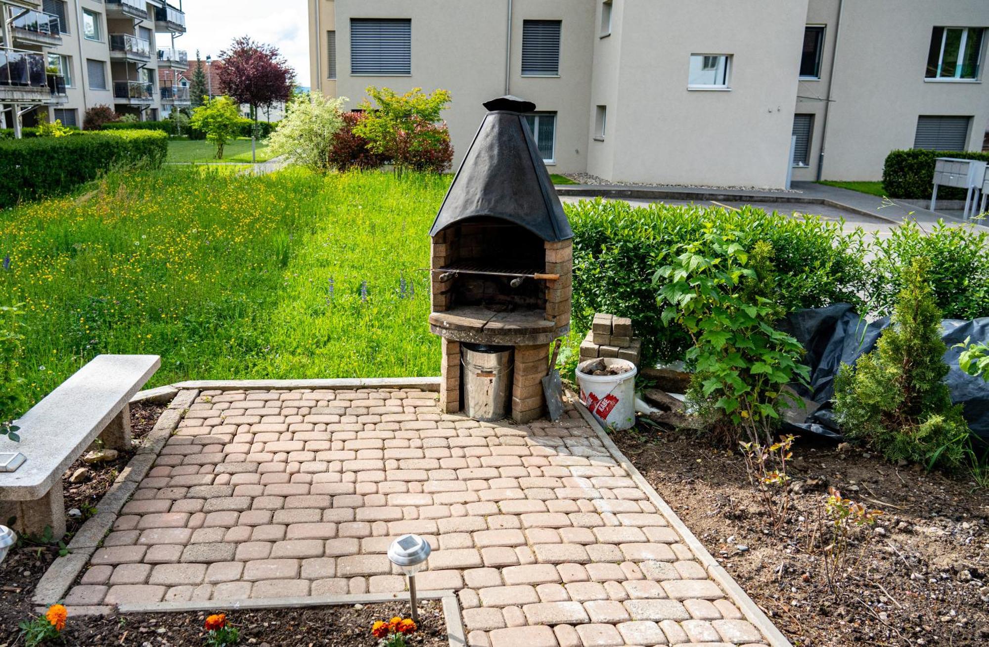 Gemuetliche Wohnung Mit Terasse Und Feuerstelle Lengnau Exterior photo